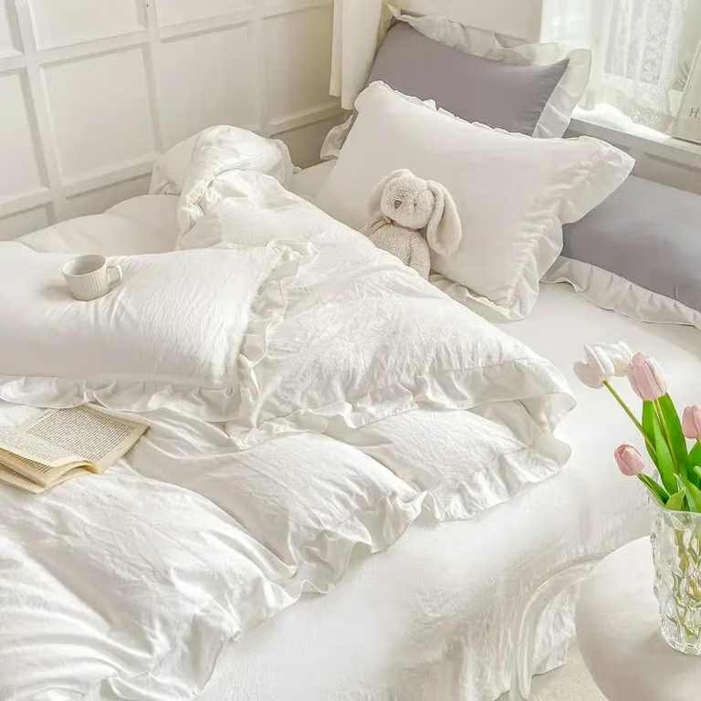 Soft Girl Bedding Set | Aesthetic Room Decor